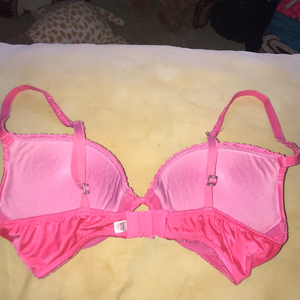 Pink bra - Picture 2 of 3